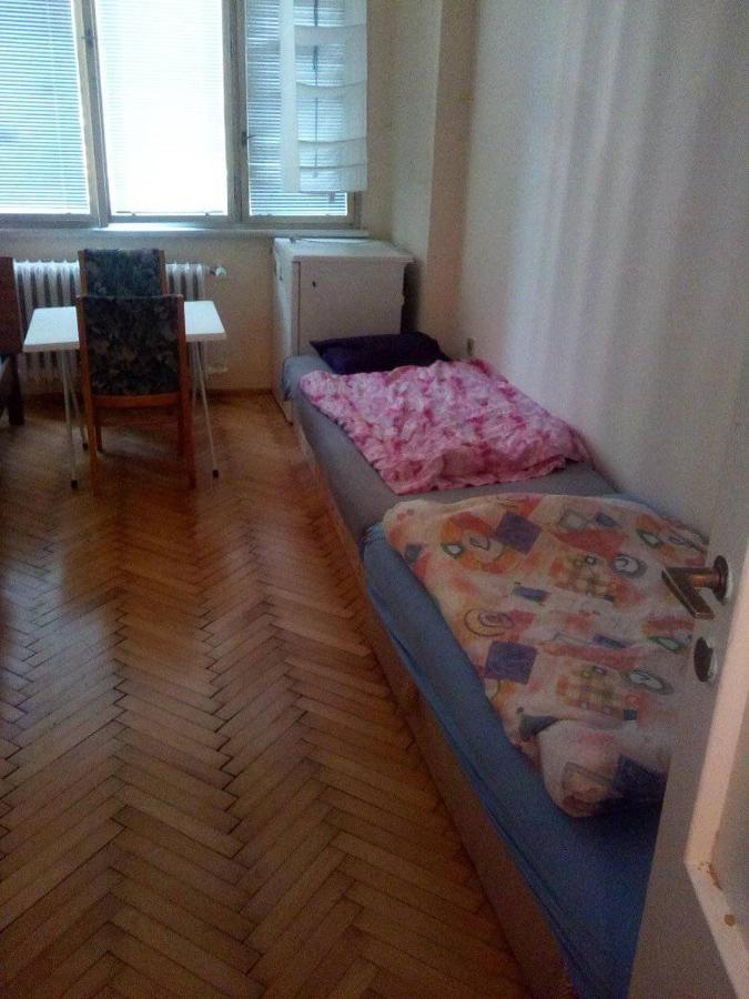 Flat 18 Minutes From Vaclavske Namesti * Praha