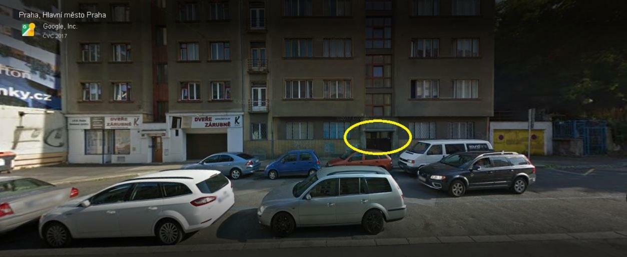 Flat 18 Minutes From Vaclavske Namesti Praha