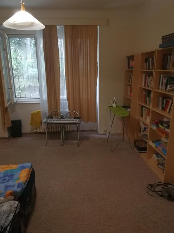 Flat 18 Minutes From Vaclavske Namesti * Прага